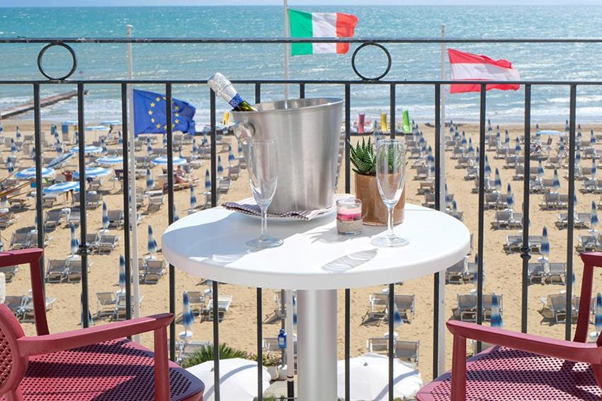 Hotel Manila Lido di Jesolo Zewnętrze zdjęcie