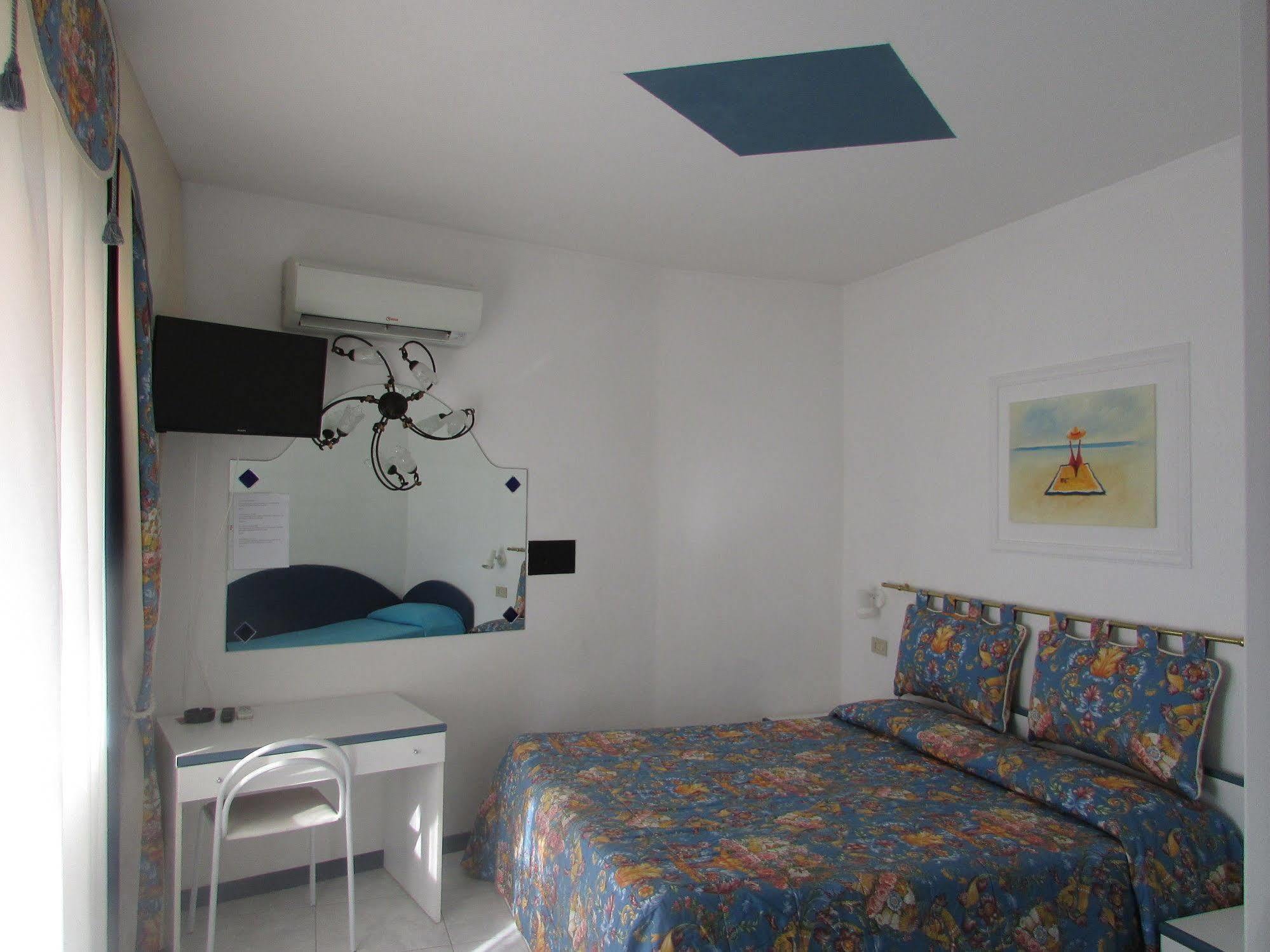 Hotel Manila Lido di Jesolo Zewnętrze zdjęcie